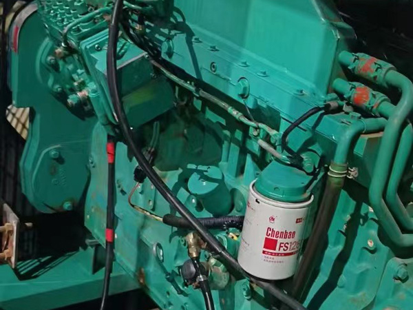 北碚如何确定新的发电机组控制系统是否与原系统兼容？