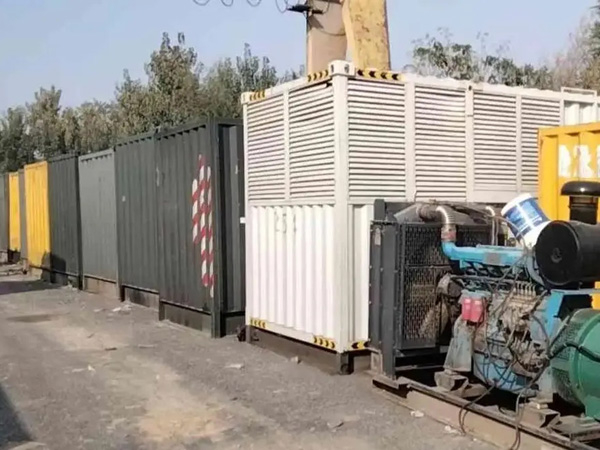 北碚200KW柴油发电机机组每小时油耗是多少？